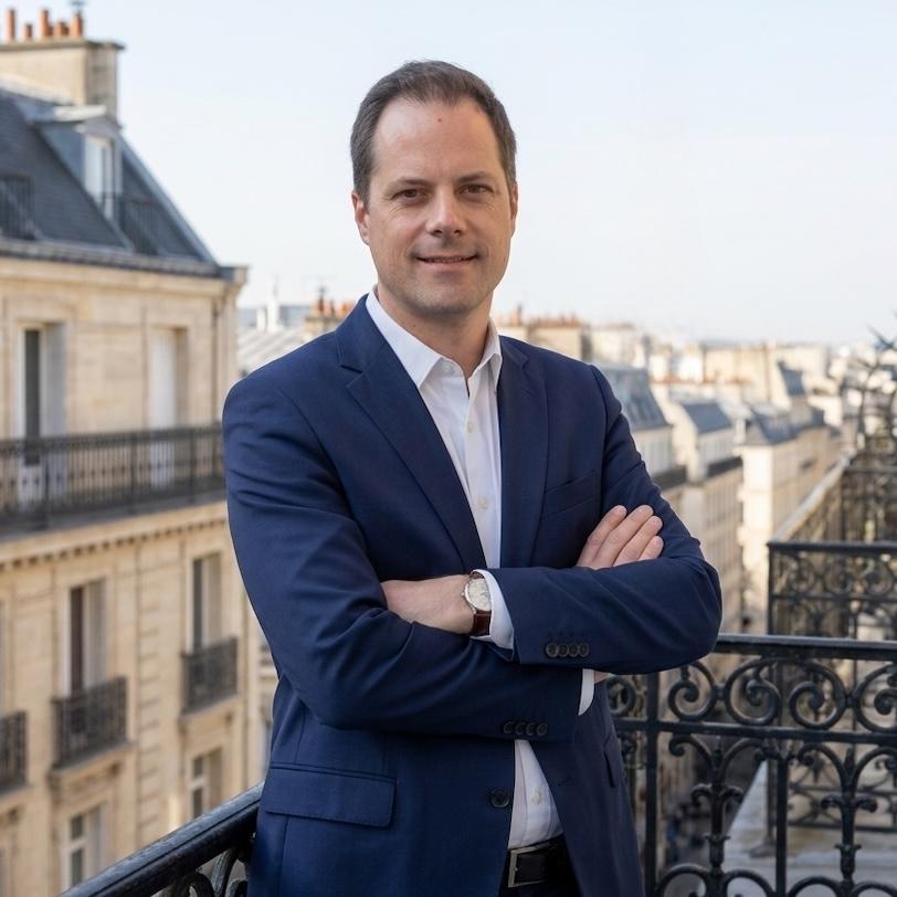 Logo de iad France - David Nijaki